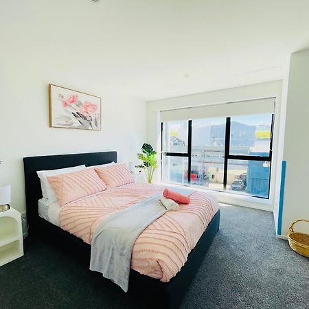 Walking Distance To Riverside Market & Hospital Christchurch Buitenkant foto